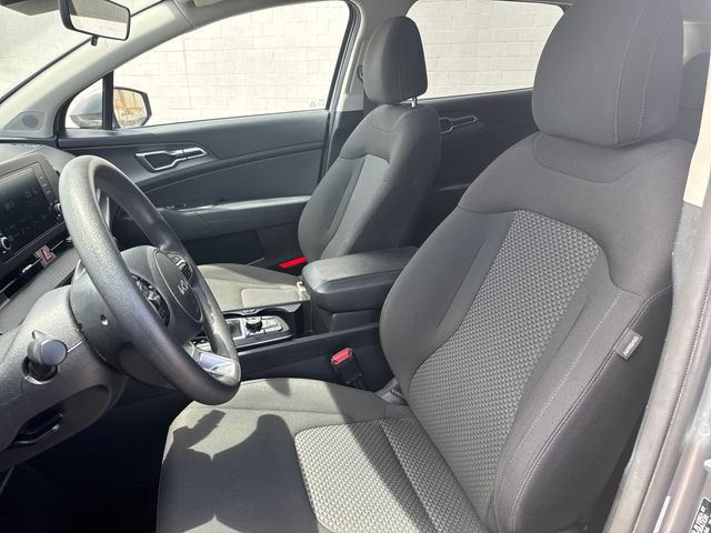 Used 2024 Kia Sportage LX AWD/4WD image 9