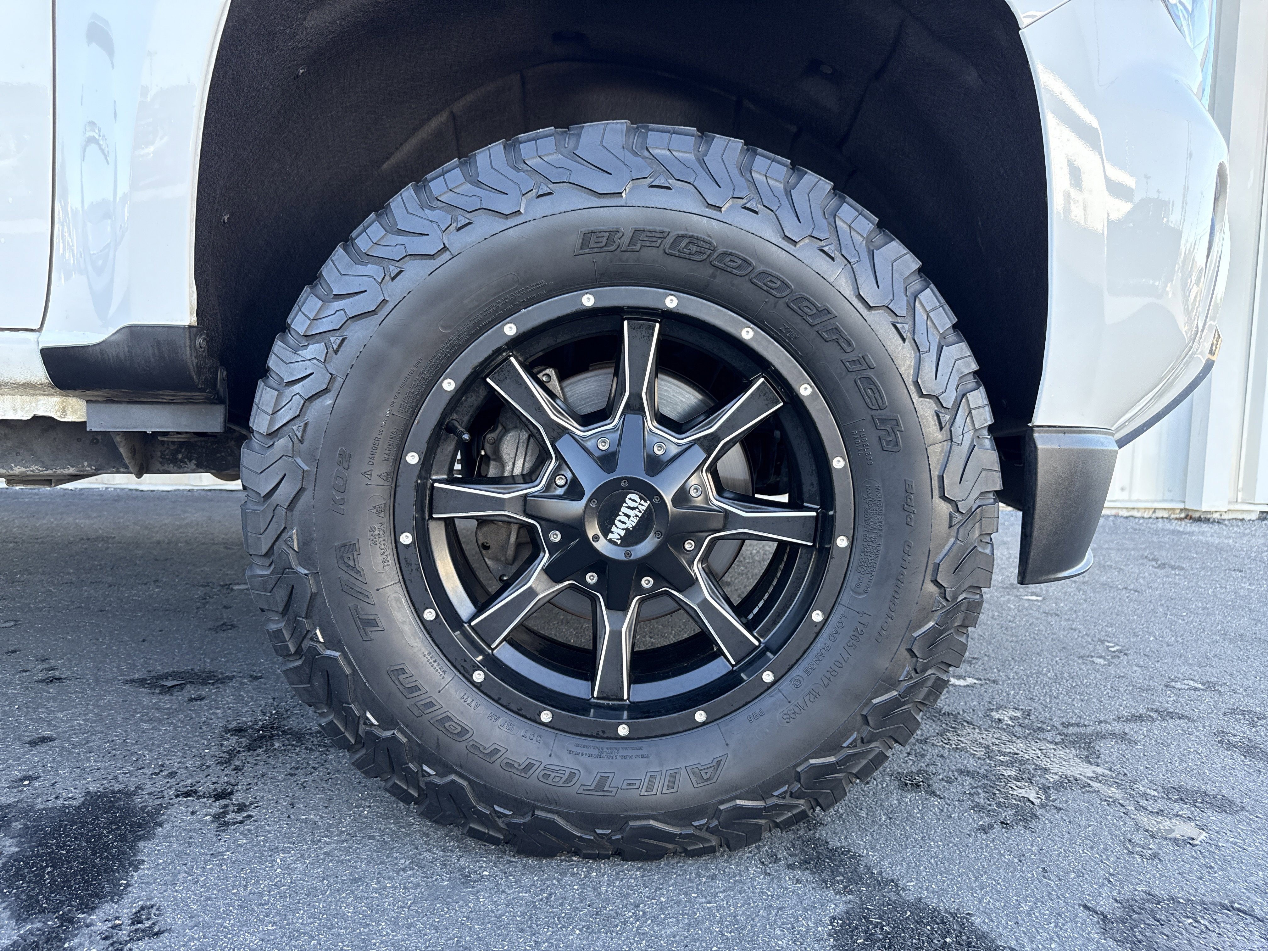 Used 2017 GMC Canyon SLT w/ Driver Alert Package image 45