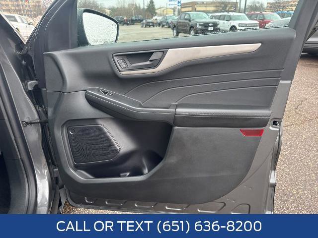 Certified 2022 Ford Escape SE w/ Cold Weather Package AWD/4WD image 32