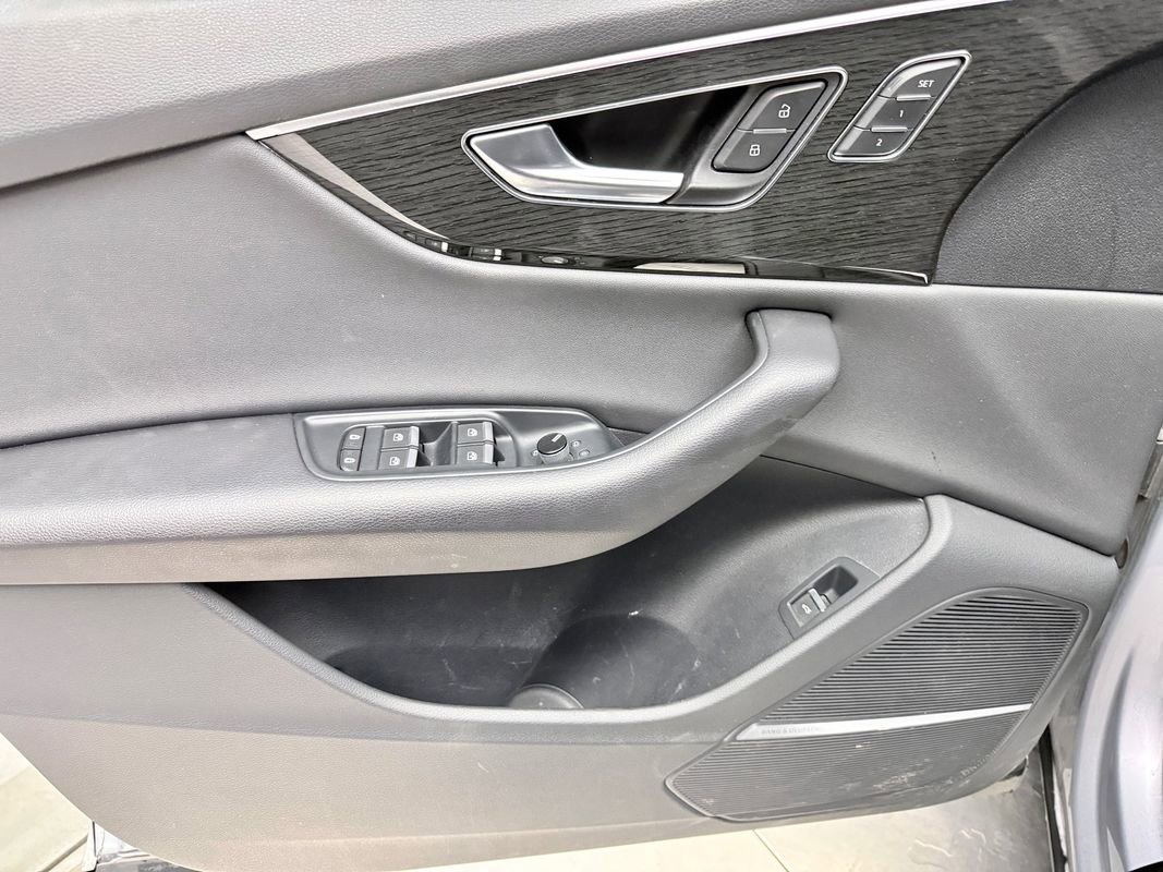 Used 2021 Audi Q8 Premium Plus AWD/4WD image 15