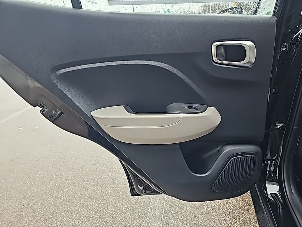 New 2026 Hyundai Venue SEL FWD image 31