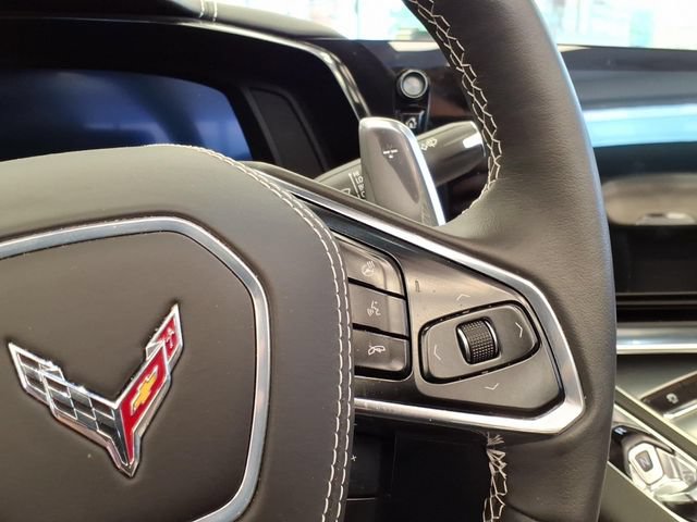 Used 2022 Chevrolet Corvette Stingray Premium Conv w/ Z51 Performance Package RWD image 8