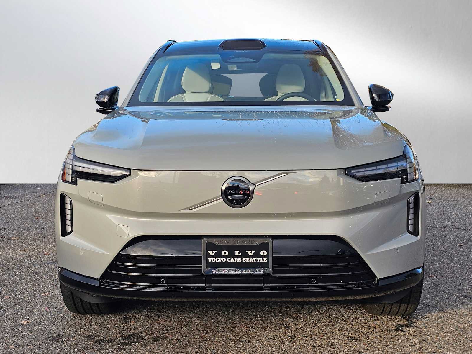 New 2025 Volvo EX90 Plus AWD/4WD image 2