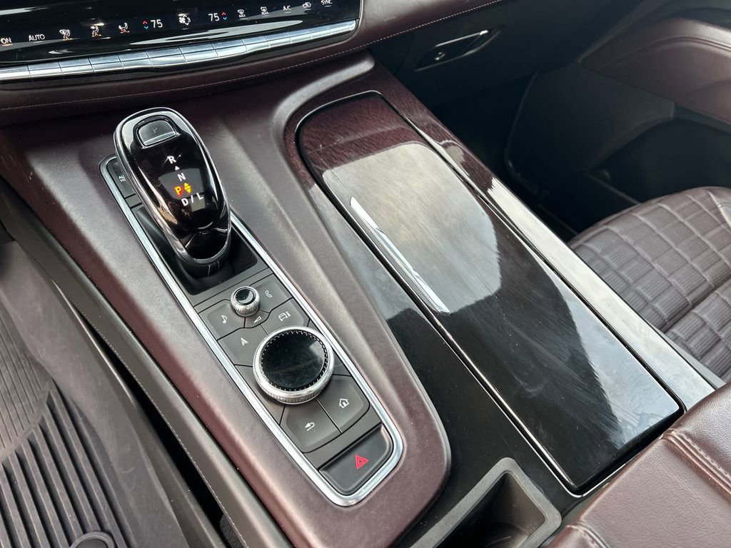 Certified 2023 Cadillac Escalade Sport Platinum w/ LPO, ONYX Package image 26