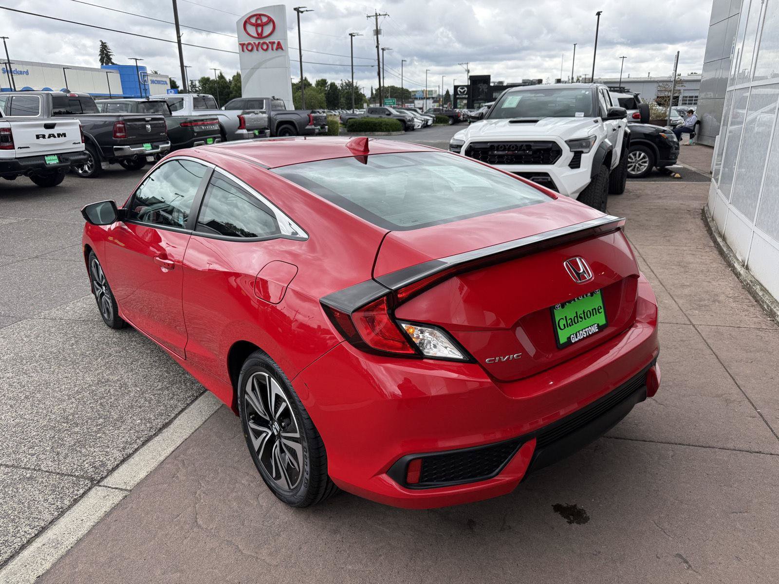 Used 2016 Honda Civic EX-T image 4