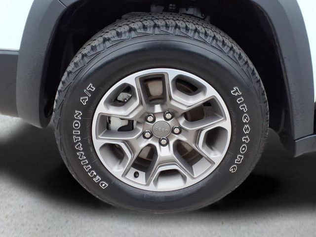 Used 2022 Jeep Cherokee Limited image 10