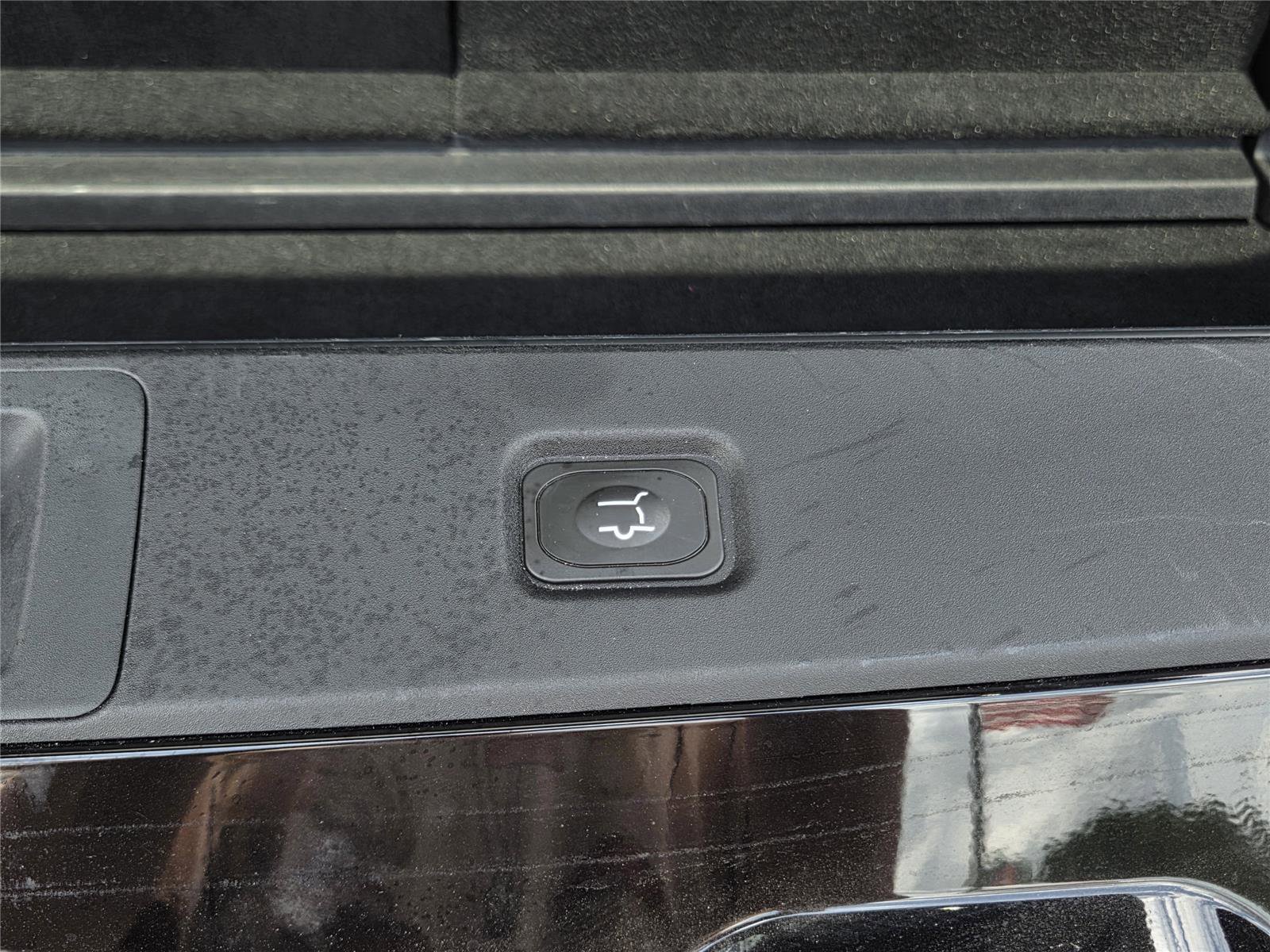 Used 2025 Ford Expedition Active RWD image 31