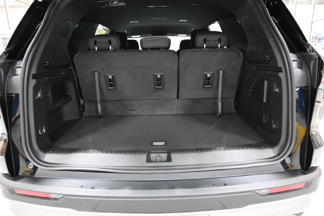 New 2027 Chevrolet Traverse LT w/ Driver Confidence Package AWD/4WD image 28