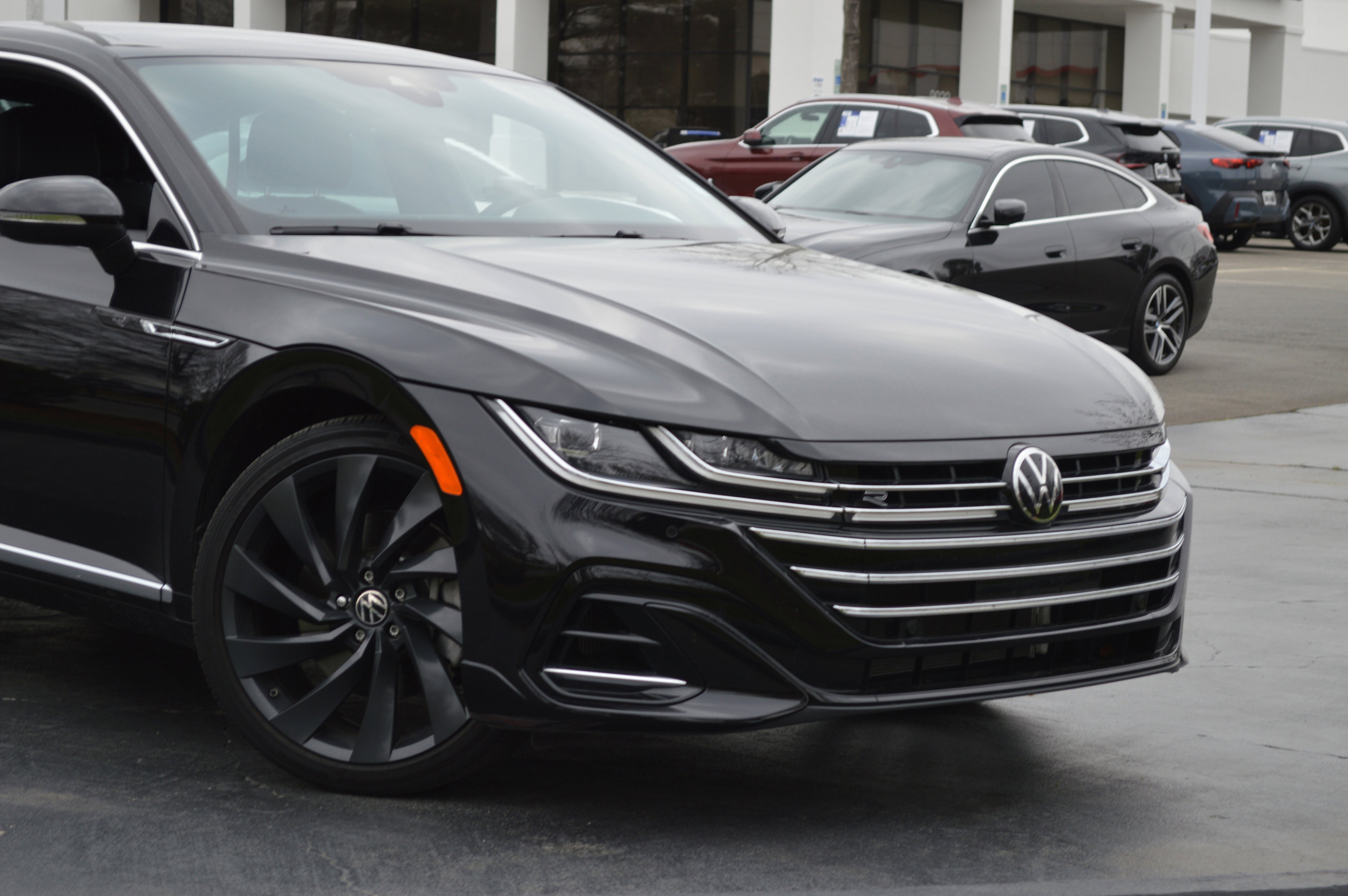 Used 2023 Volkswagen Arteon SEL image 2
