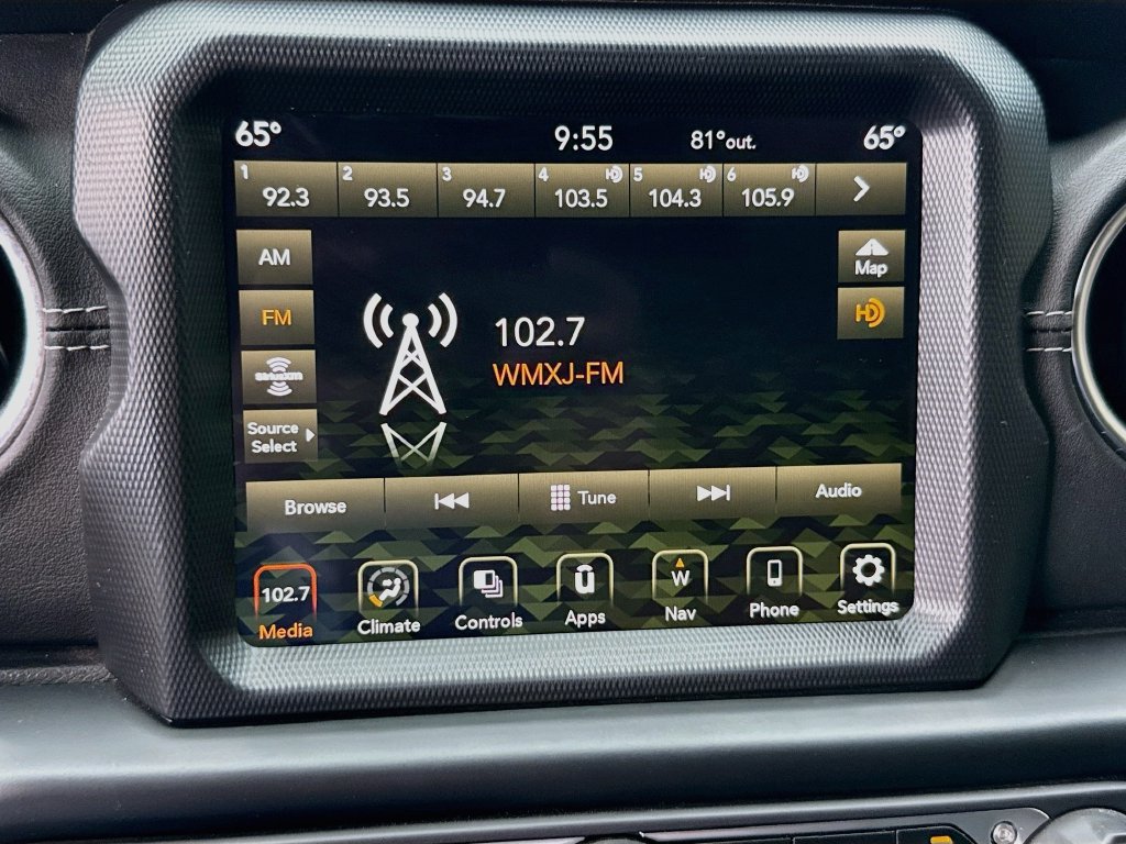 Certified 2023 Jeep Wrangler Unlimited Sahara AWD/4WD image 16