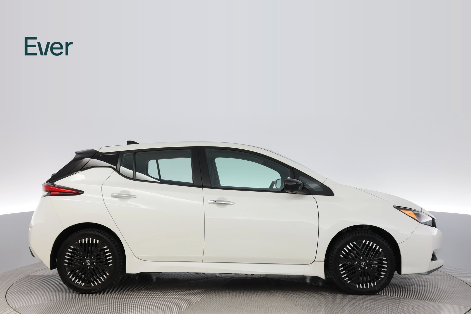 Used 2024 Nissan Leaf SV Plus FWD image 13