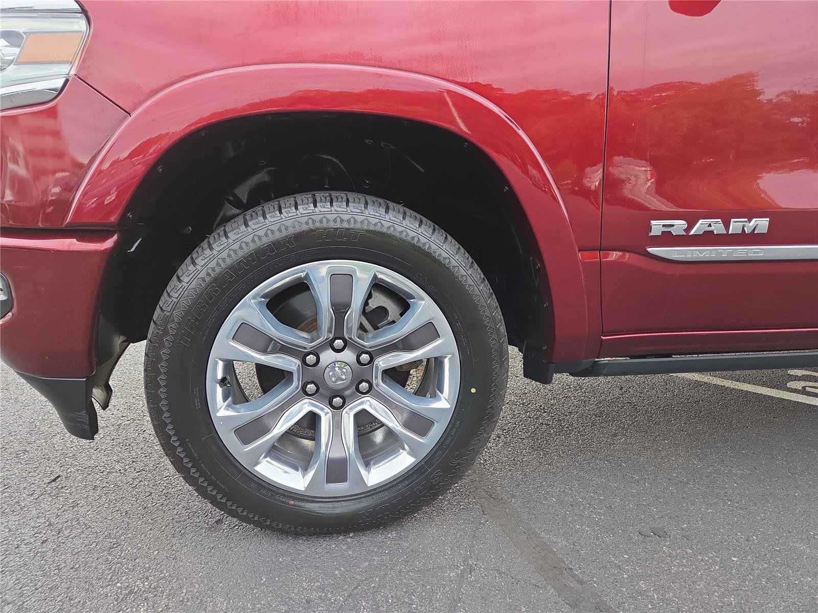 Used 2023 RAM 1500 Limited w/ Body Color Bumper Group AWD/4WD image 11