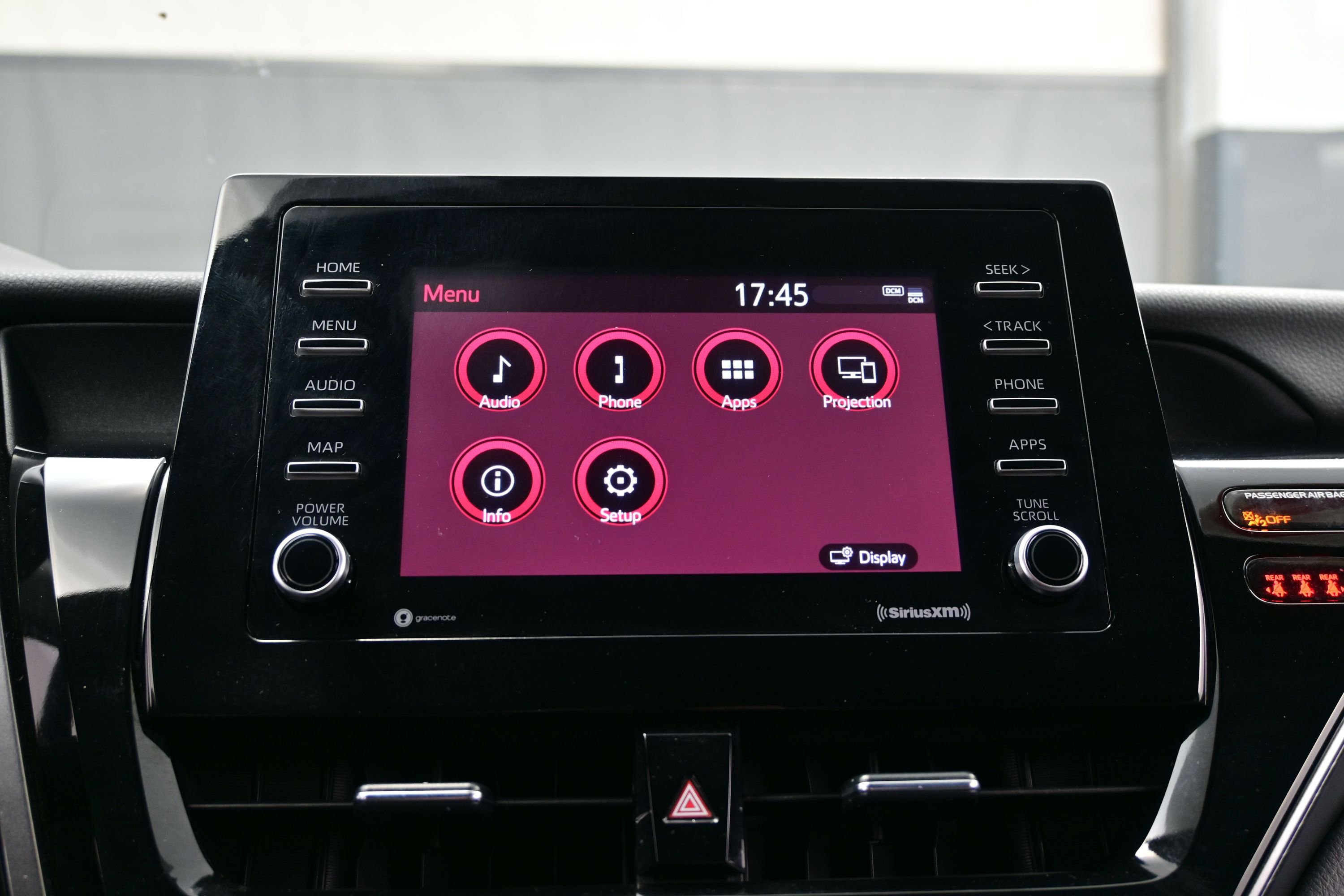 Used 2024 Toyota Camry SE FWD image 19