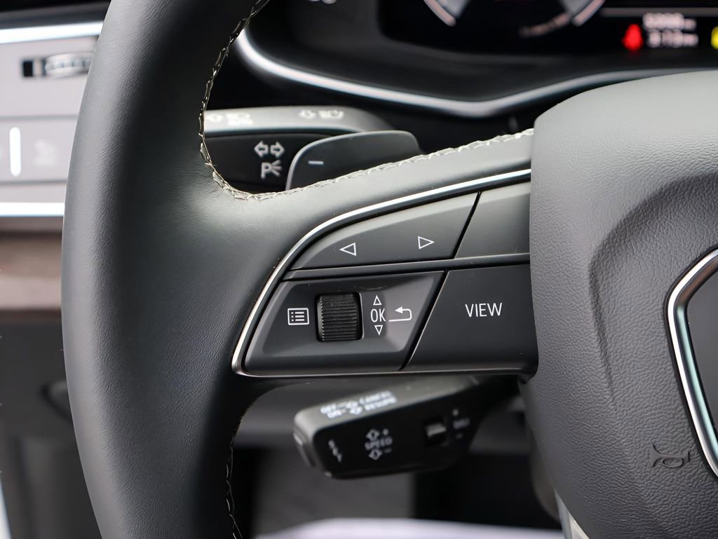 Used 2025 Audi Q8 Premium Plus image 34