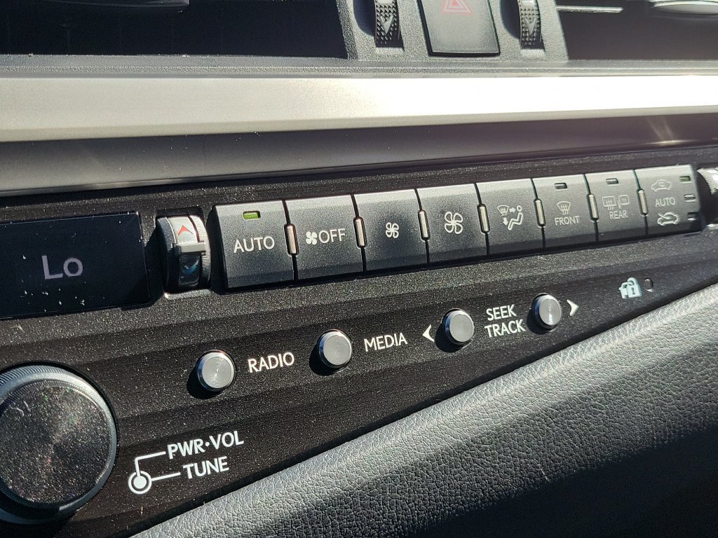 Used 2019 Lexus ES 350 w/ Accessory Package 2 FWD image 33