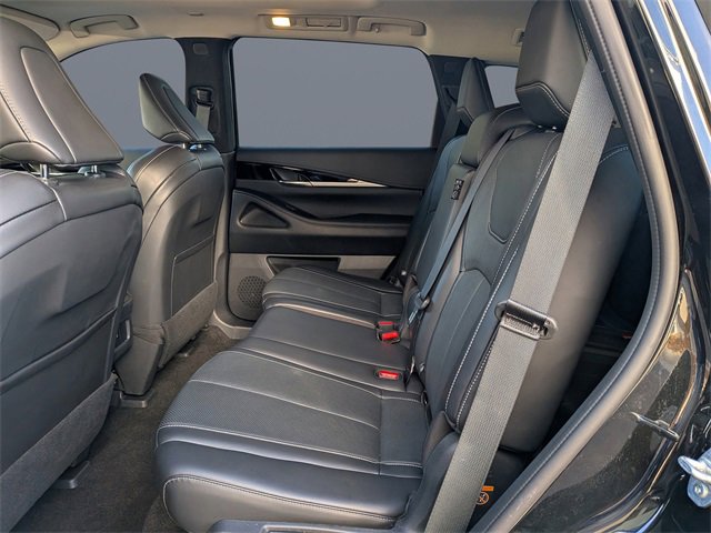 Used 2025 INFINITI QX60 Pure image 14