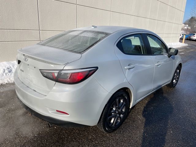 Used 2019 Toyota Yaris LE image 7