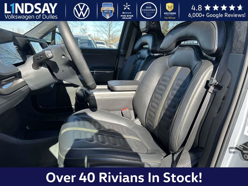 Used 2025 Rivian R1S Adventure image 11