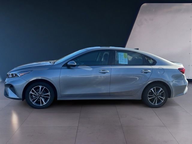 Certified 2023 Kia Forte LXS image 2