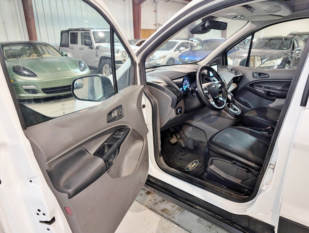 Used 2020 Ford Transit Connect XL image 13