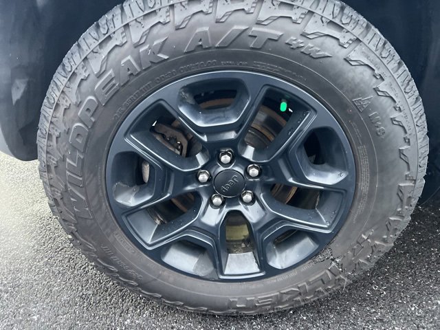 Used 2021 Jeep Cherokee Trailhawk w/ Sun, Sound & Nav Group image 39