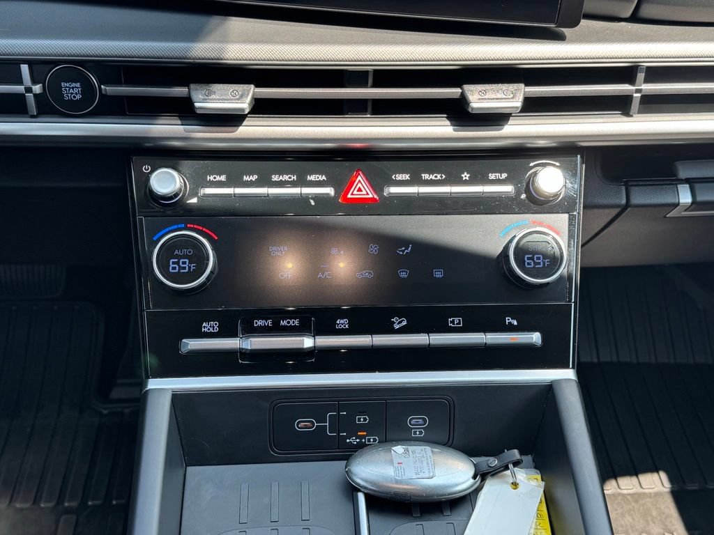 Certified 2026 Hyundai Santa Fe SE AWD/4WD image 25