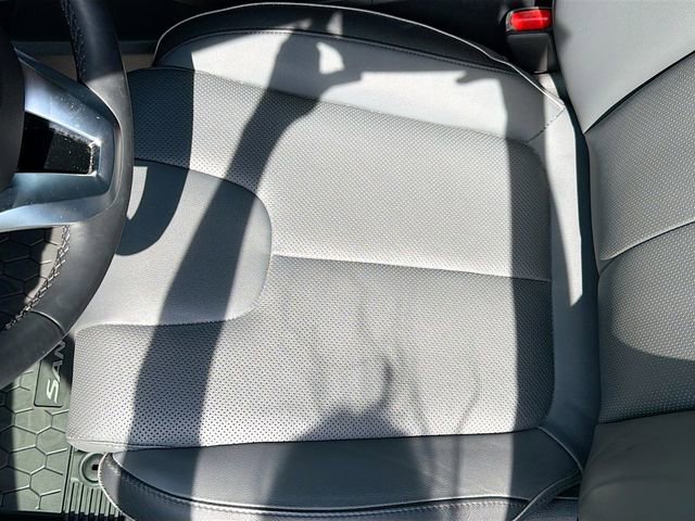 Used 2023 Hyundai Santa Fe Limited AWD/4WD image 21