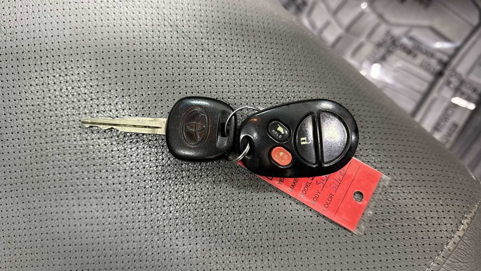 Used 2010 Toyota Sequoia Platinum image 32