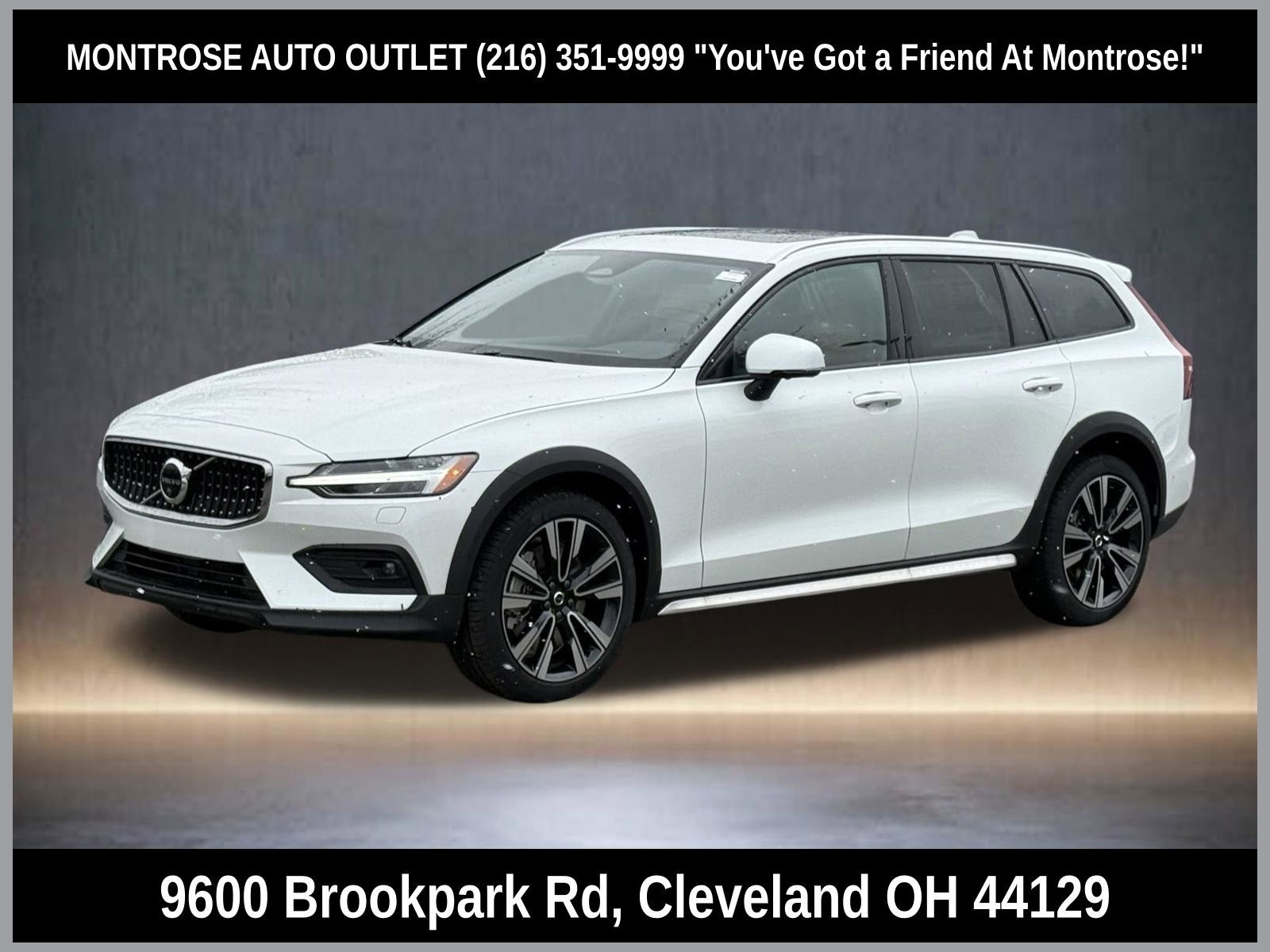 New 2026 Volvo V60 B5 Cross Country Ultra w/ Protection Package Premier