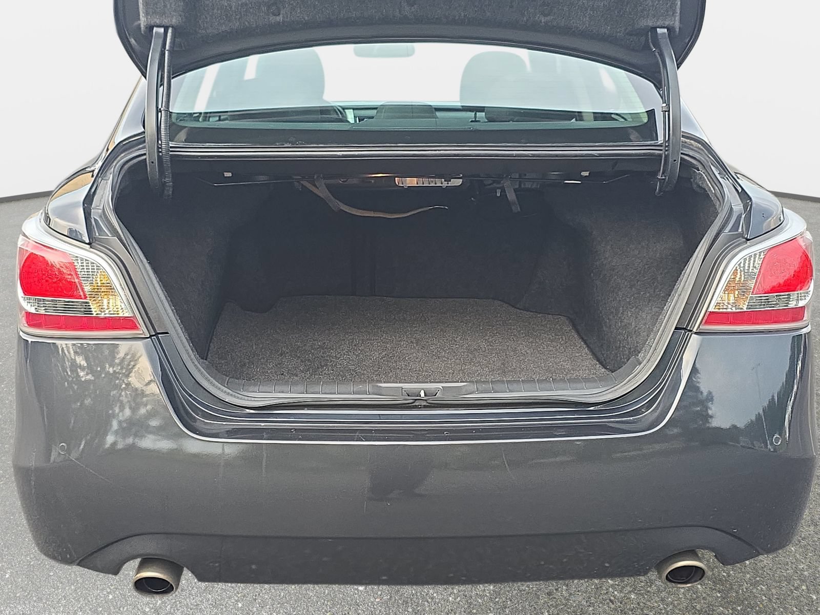 Used 2015 Nissan Altima 3.5 SL FWD image 12