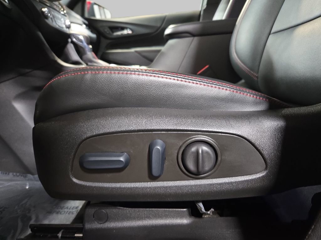 Used 2023 Chevrolet Equinox RS w/ RS Leather Package AWD/4WD image 29