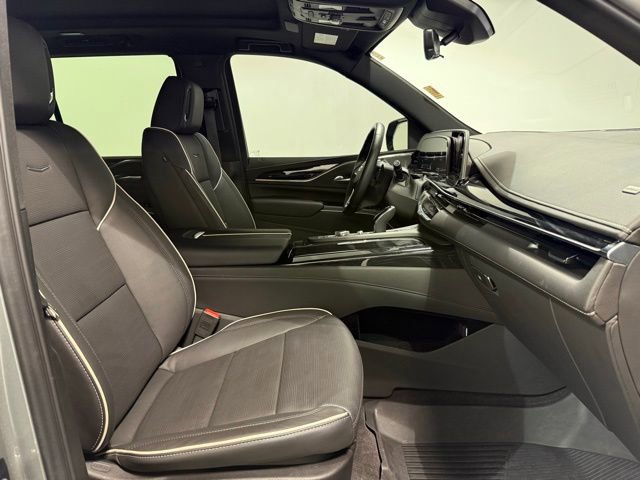 Used 2024 Cadillac Escalade Sport w/ LPO, ONYX Package image 33