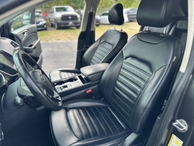 Used 2019 Ford Edge SEL w/ Equipment Group 201A image 12