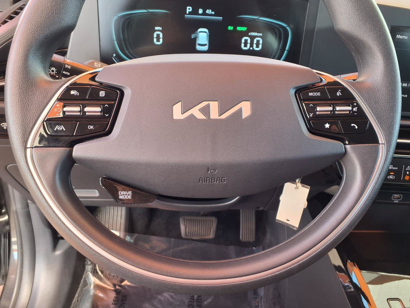 Used 2025 Kia Niro LX FWD image 19