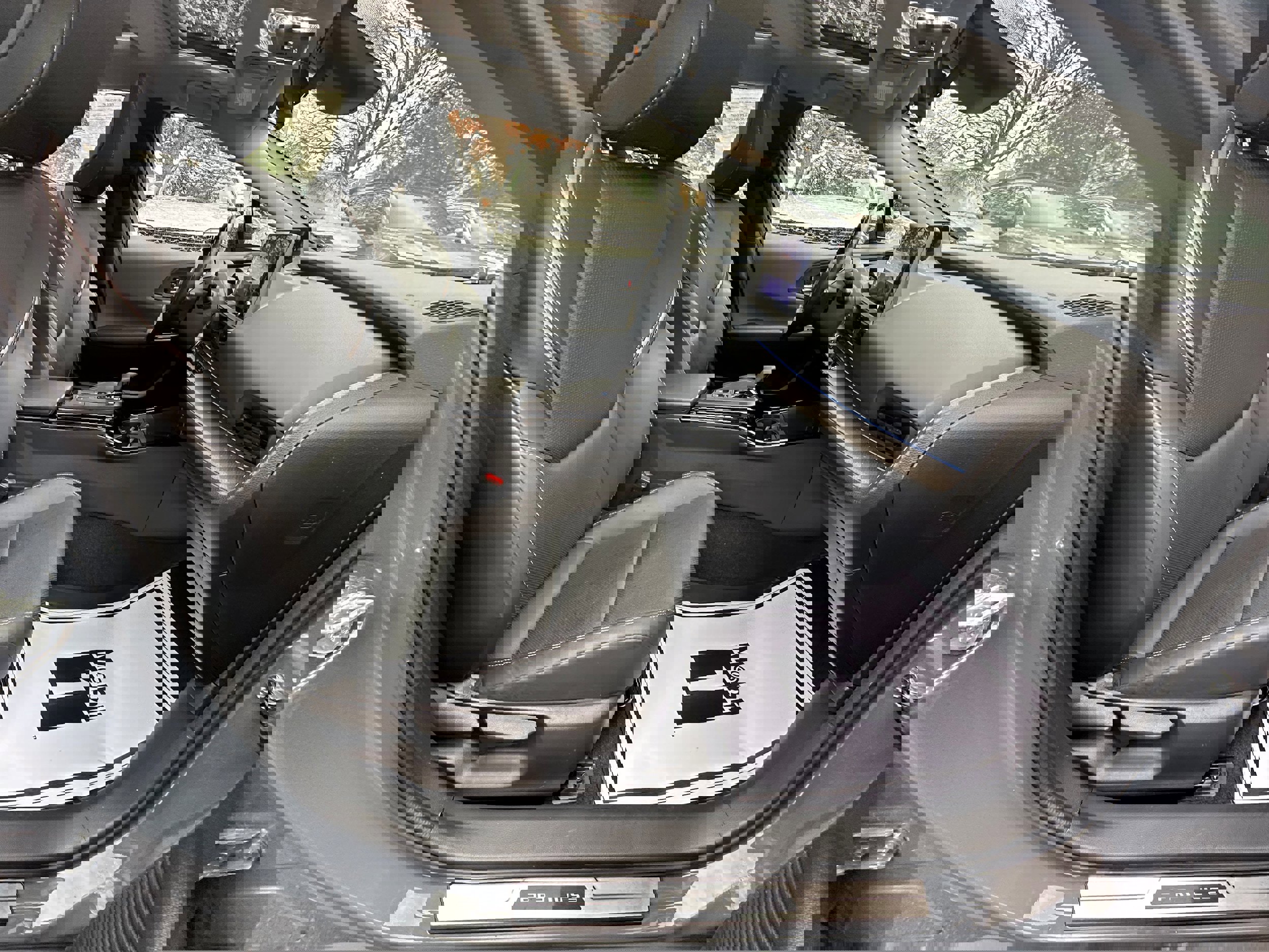 Used 2023 Toyota Prius LE image 21