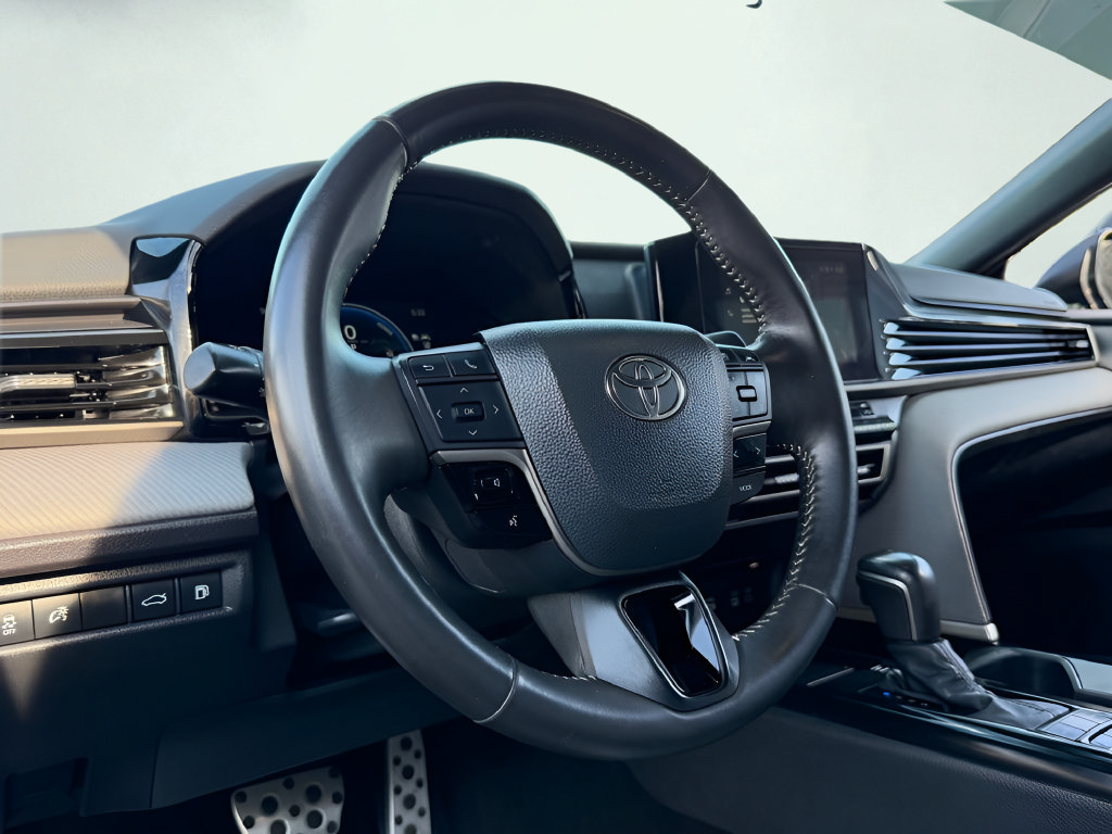 Used 2026 Toyota Camry SE FWD image 61