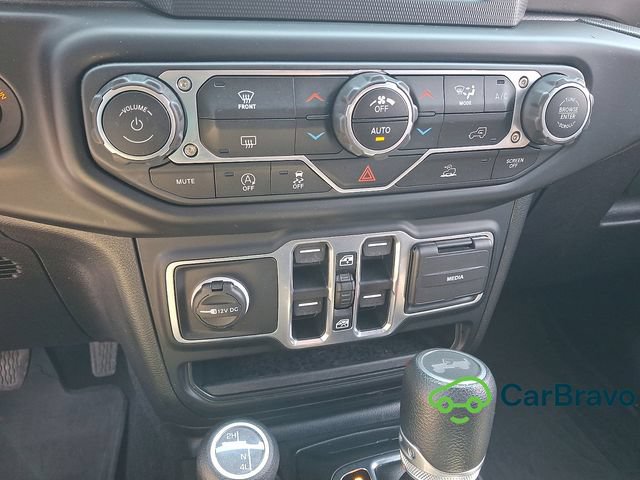 Used 2023 Jeep Wrangler Unlimited Sport AWD/4WD image 16