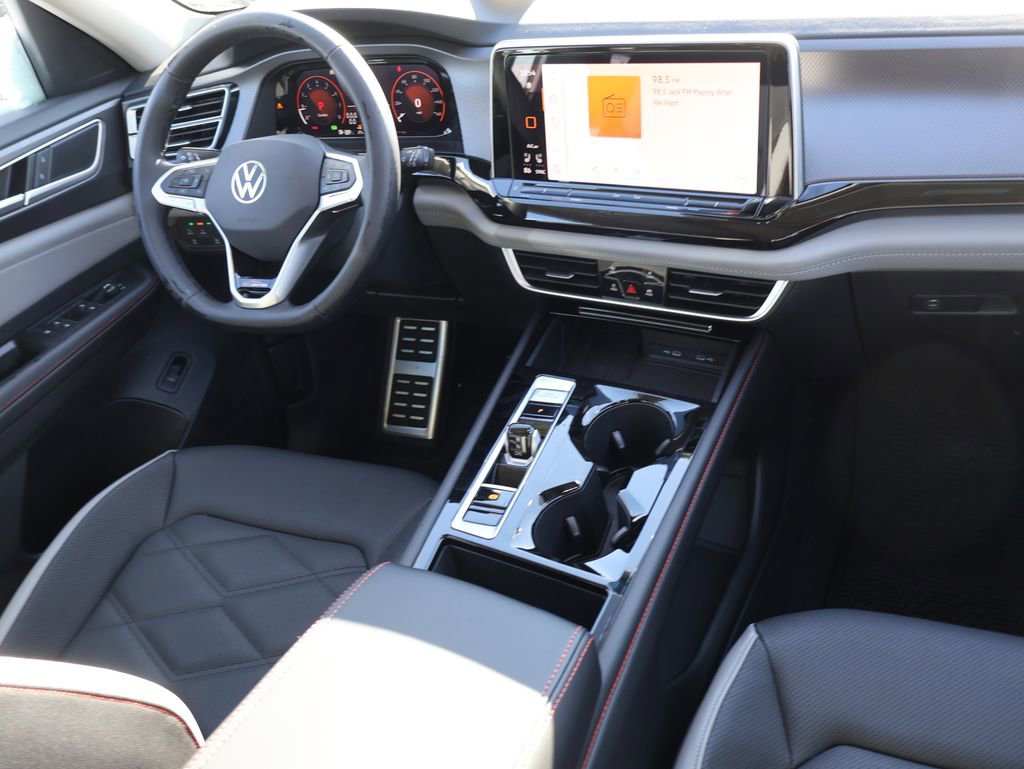 New 2026 Volkswagen Atlas Peak Edition AWD/4WD image 17