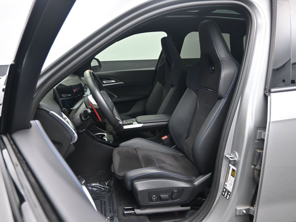 Used 2025 BMW X1 M35i w/ Premium Package image 22