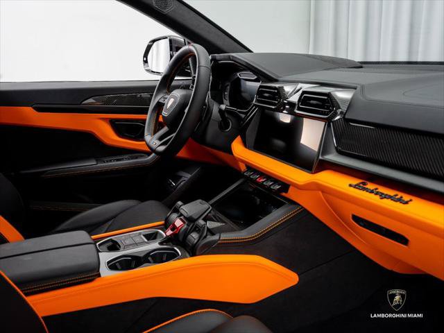 Used 2026 Lamborghini Urus SE AWD/4WD image 47