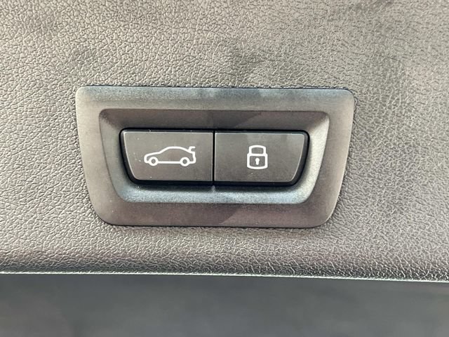 Certified 2025 BMW X6 xDrive40i AWD/4WD image 18