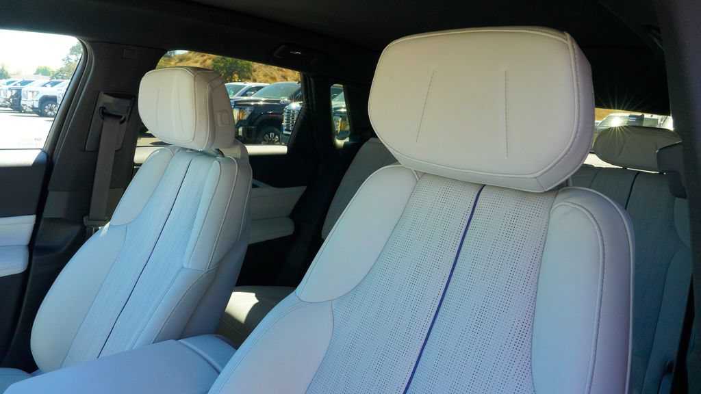 Certified 2024 Cadillac Lyriq Sport AWD/4WD image 15