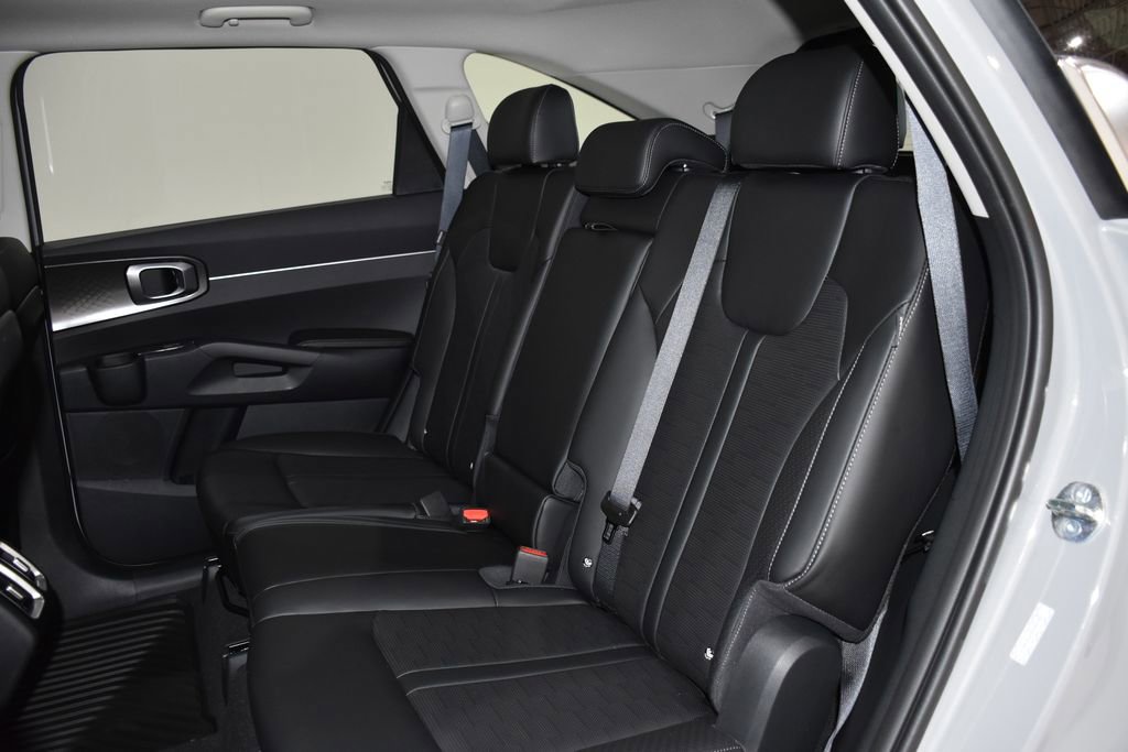 New 2026 Kia Sorento S w/ S Panoramic Sunroof Package image 27