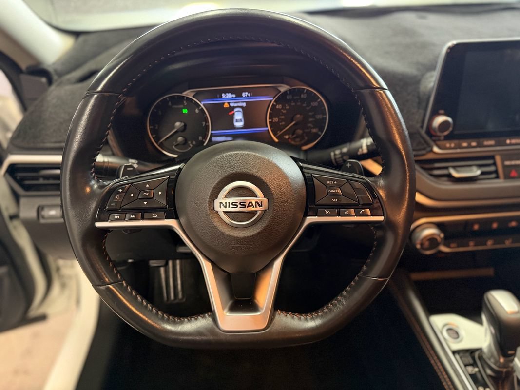 Used 2020 Nissan Altima 2.5 SR FWD image 13