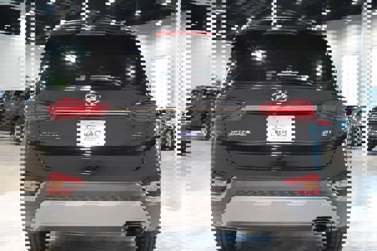 Used 2020 Hyundai Santa Fe Limited image 6