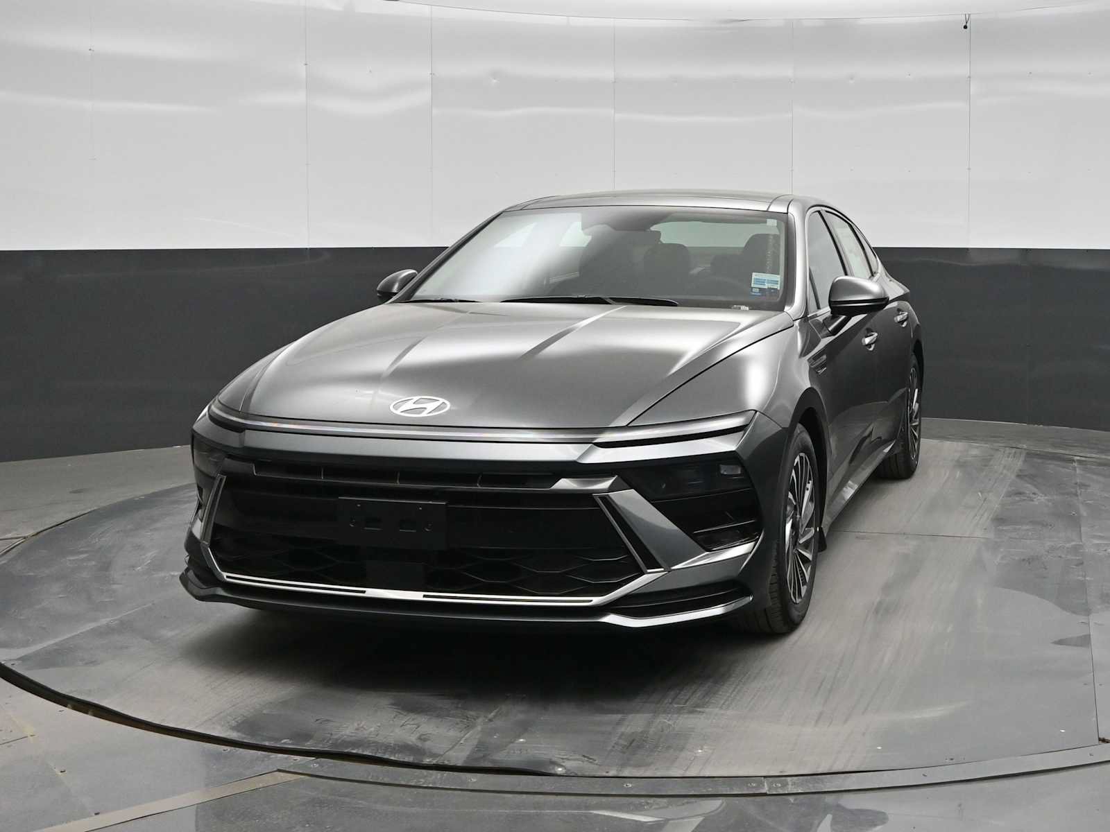 New 2026 Hyundai Sonata SEL FWD image 3