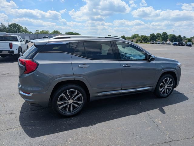 Used 2018 GMC Terrain Denali w/ Advanced Safety Package AWD/4WD image 9