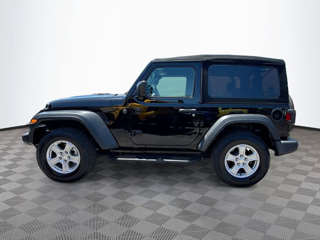 Used 2022 Jeep Wrangler Sport AWD/4WD image 9