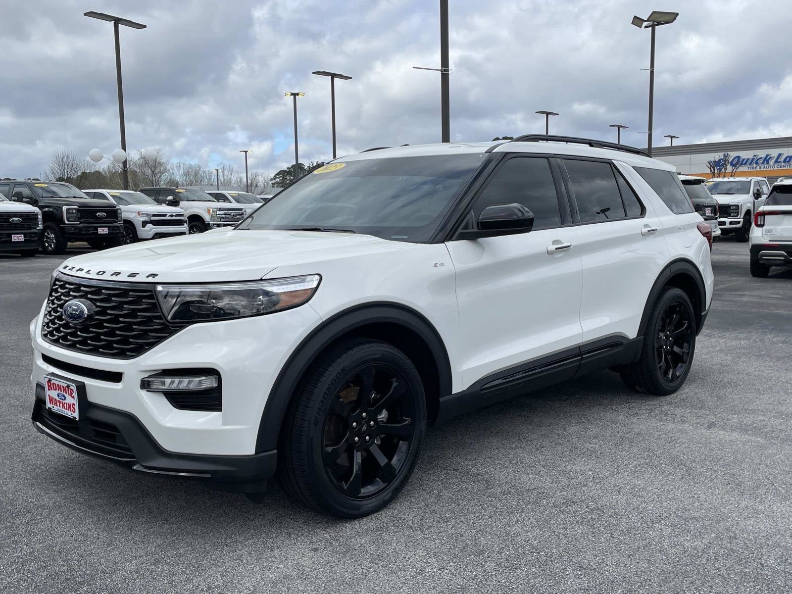 Used 2023 Ford Explorer ST-Line w/ Class IV Trailer Tow Package RWD image 9