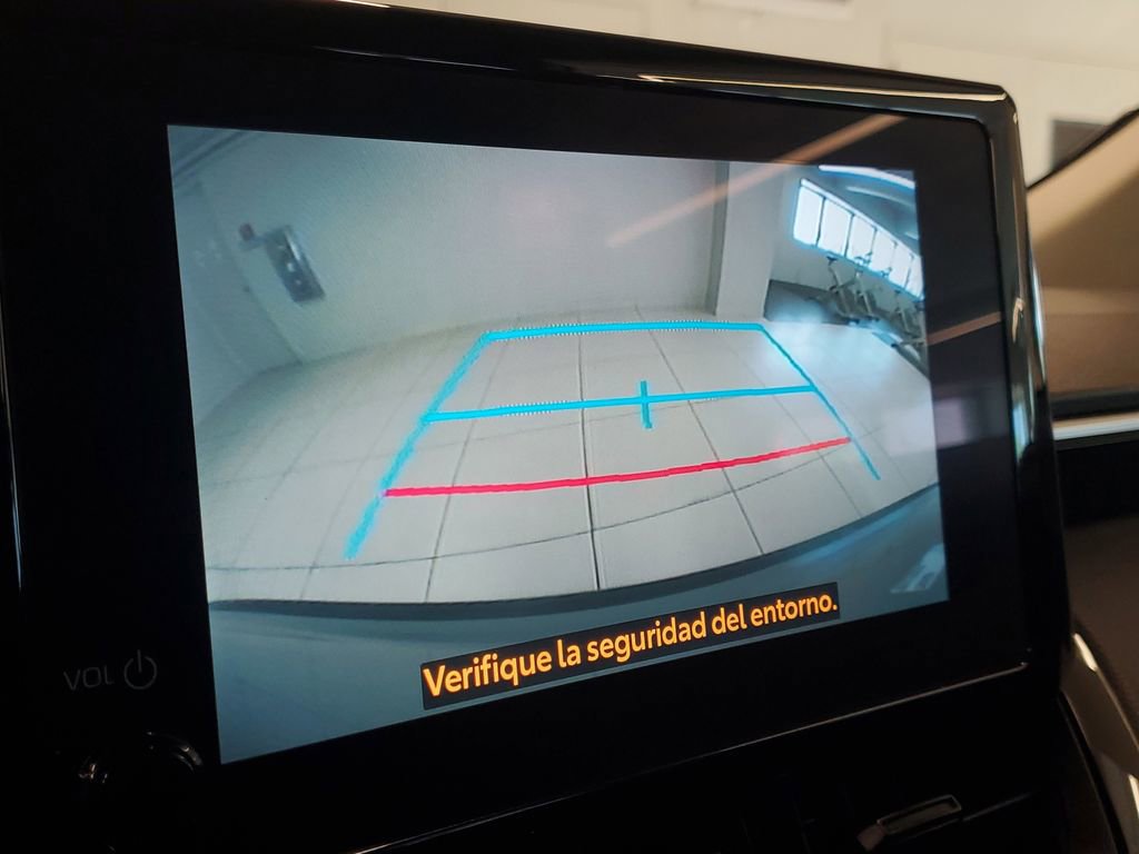 Certified 2024 Toyota Corolla Cross LE image 26